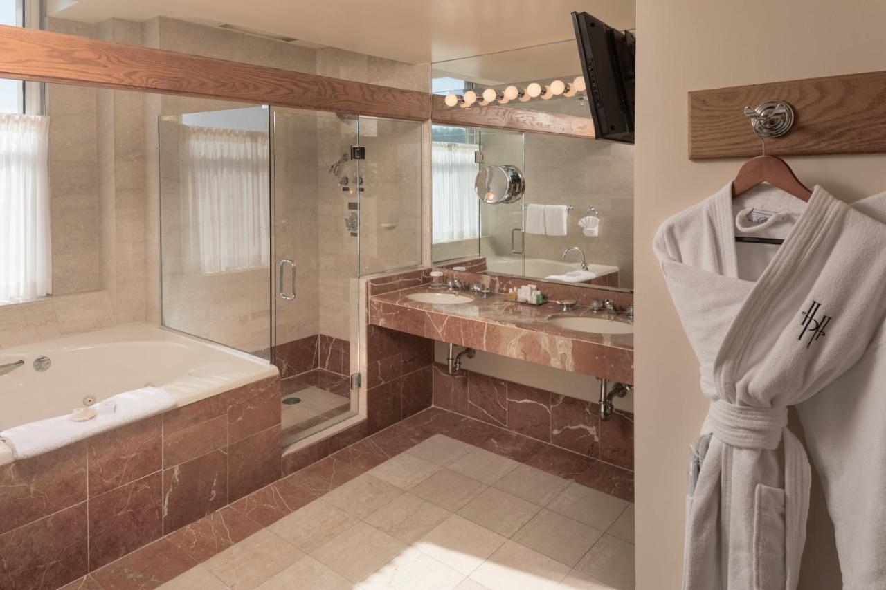 Grand King Suite with Sofabed - City View - Spa Bath/Non Smoking,1499509036:JPEG